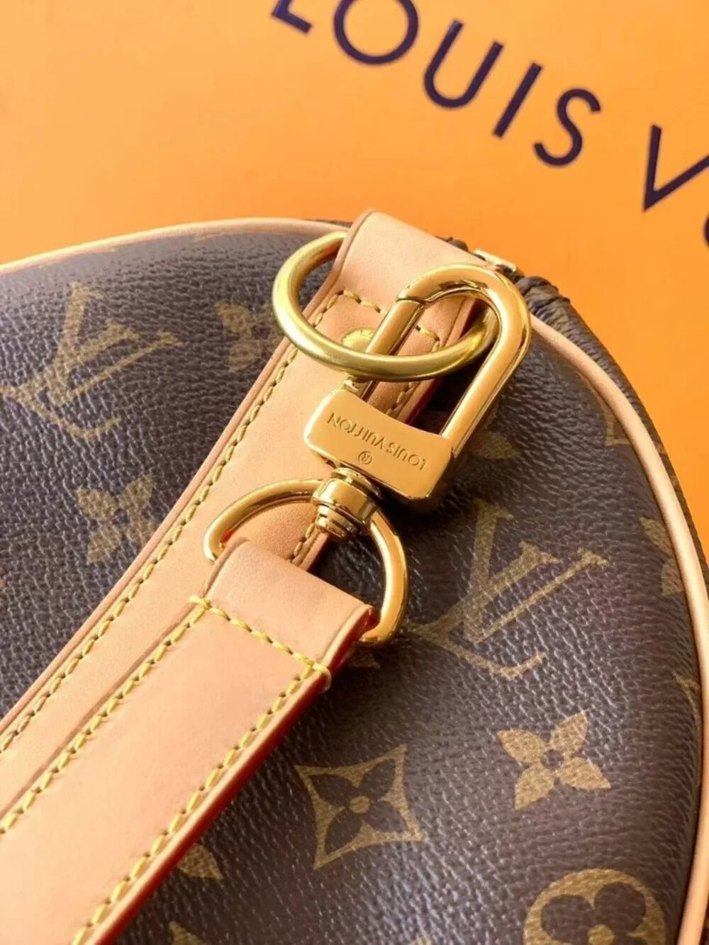 Louis Vuitton Keepall Bandoulière 55